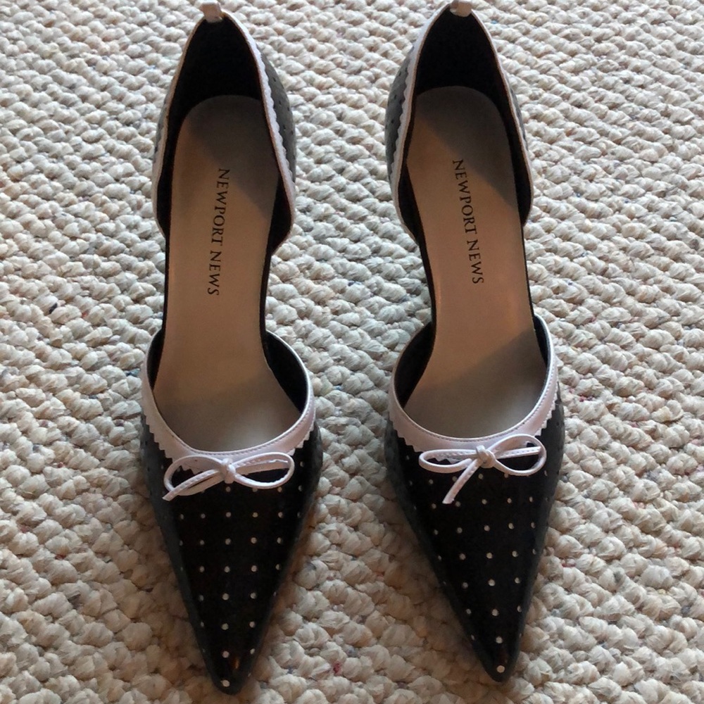 ⚫️ polkadot ⚫️ kitten heels